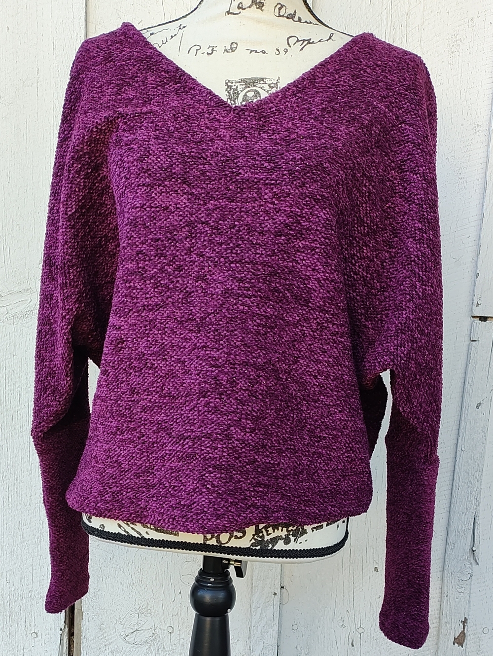 White House Black Market Plum V-Neck Chenille Dolman Batwing Sweater Gold Flecks